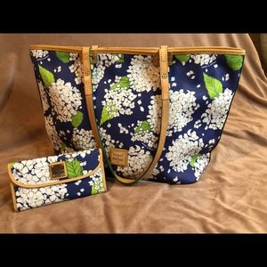 Dooney & Bourke blue hydrangea tote an wallet set